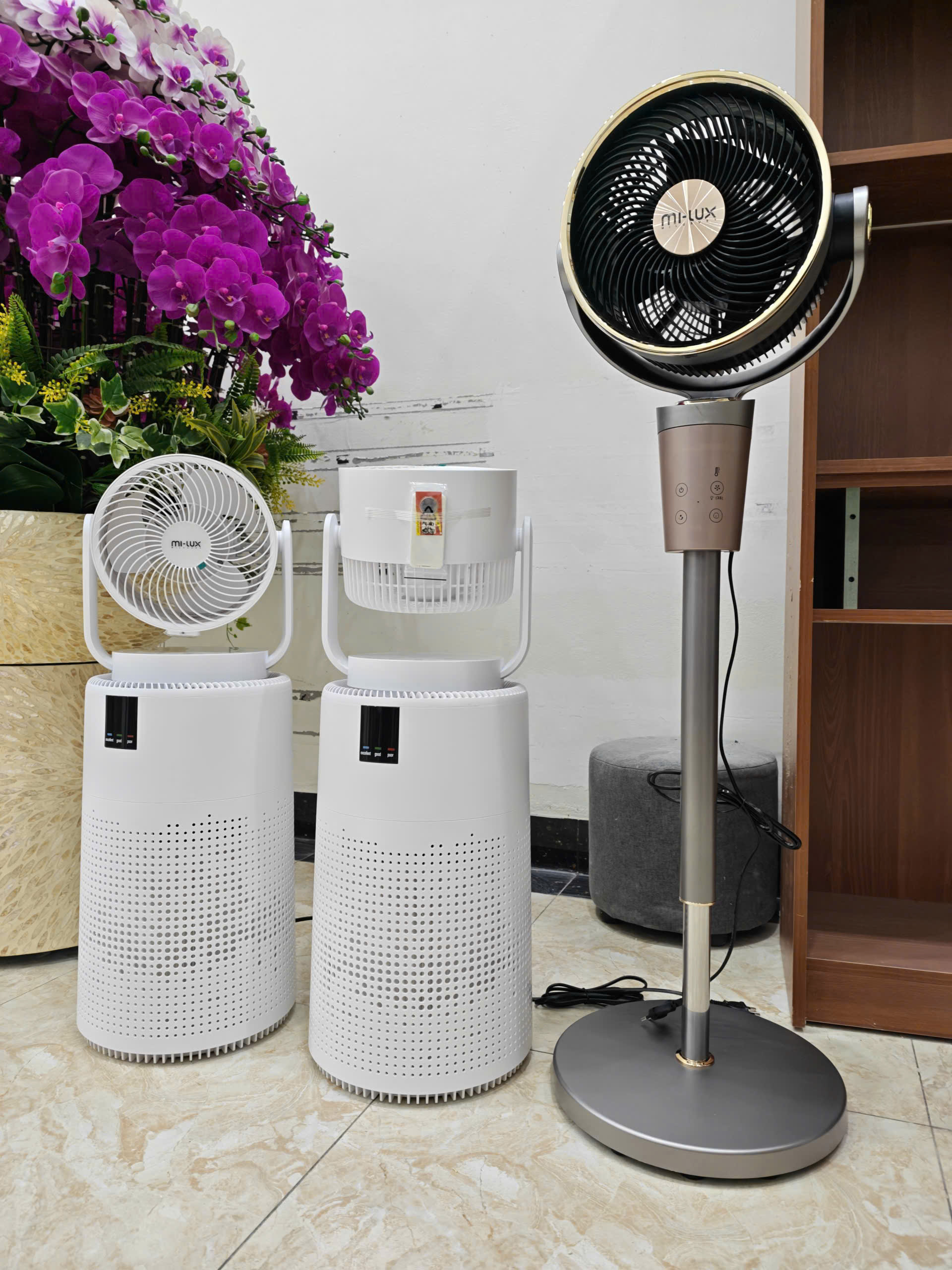 Đơn hàng thực tế gồm hai máy lọc không khí MILUXURY X6 Gen 2 màu trắng và một quạt MI-LUX